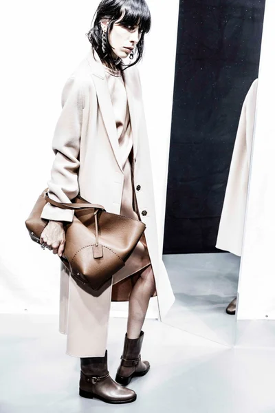 Look 28